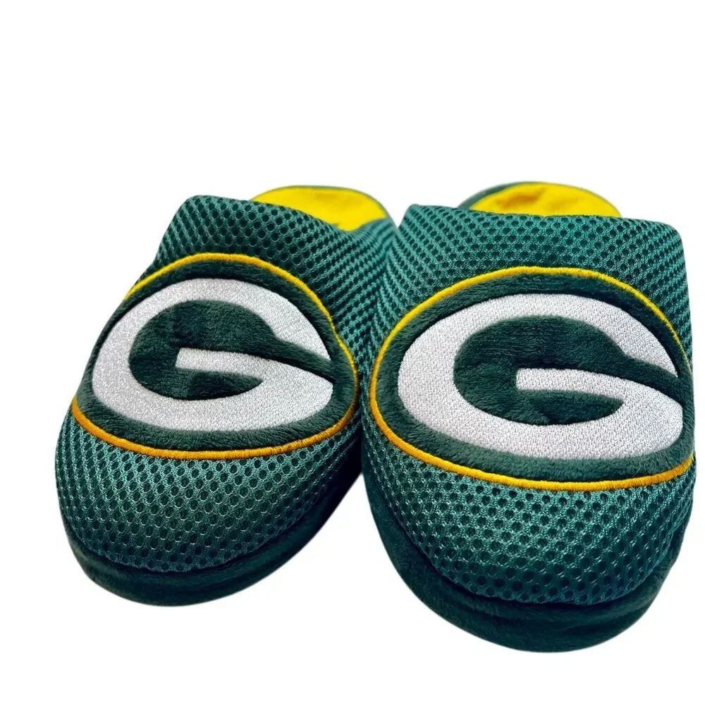 Green Bay Packers Plush Slide Slippers Size L 5-6  Boys NFL Football